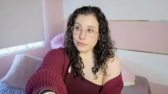 Charlotte  Miller online show from 26, 10, 2025