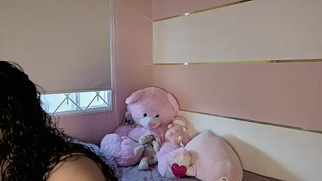 Charlotte  Miller online show from 1, 10, 2025