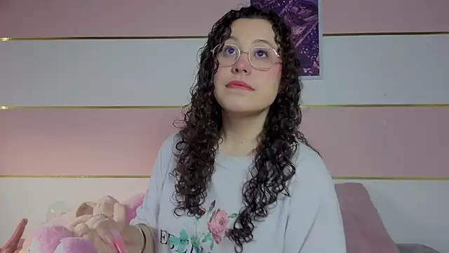 Charlotte  Miller online show from 21, 11, 2025