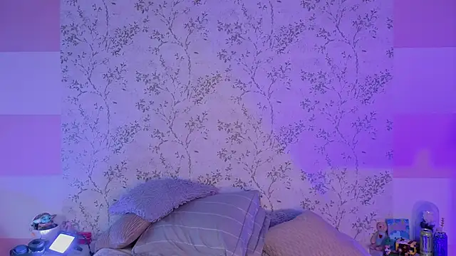 Charlotte  Miller online show from 7, 4, 2026