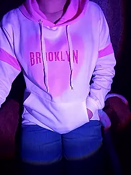 Angelnirvanaa online show from 13, 1, 2026