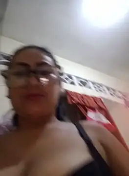 Snapshot of acuarela chatting on 2, 11, 2025 acuarela online show from 2, 11, 2025
