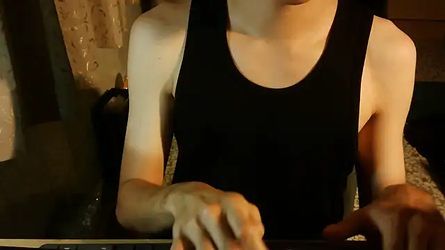 KYU890428 online show from 5, 10, 2025