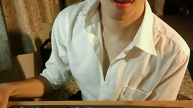 KYU890428 online show from 9, 9, 2025