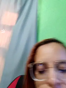 AliceRuivinha2 online show from 7, 3, 2026