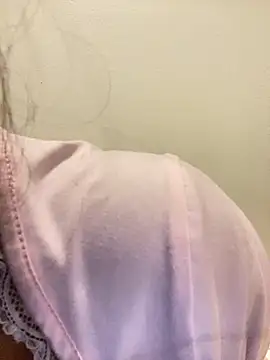 AwkwardJasminee online show from 25, 11, 2025