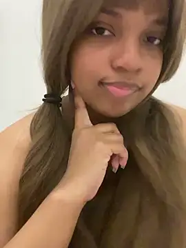 AwkwardJasminee online show from 6, 1, 2026