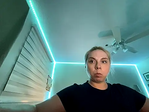 HappyIva online show from 27, 11, 2025