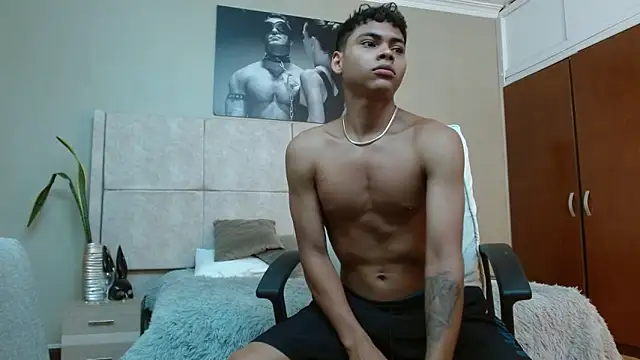 adam piarse01 online show from 10, 9, 2025