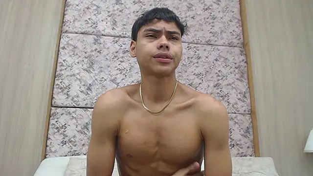 adam piarse01 online show from 25, 2, 2026