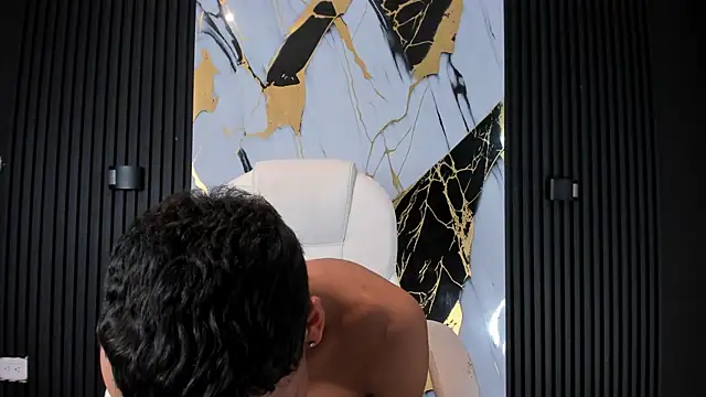 adam piarse01 online show from 3, 3, 2025