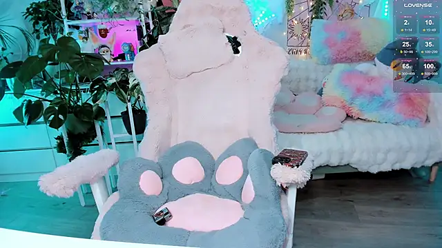 cutelittlepuff online show from 19, 2, 2025