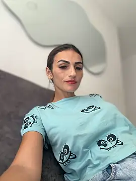 Samantha bigboobs online show from 15, 2, 2026