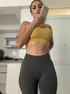 Samantha bigboobs online show from 12, 3, 2026