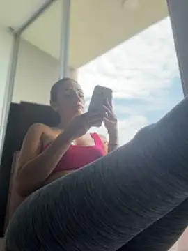 Samantha bigboobs online show from 14, 4, 2026