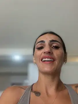 Samantha bigboobs online show from 18, 2, 2026