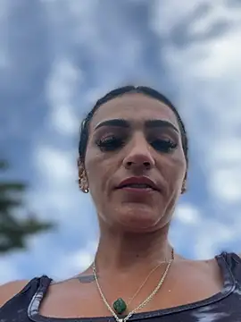Samantha bigboobs online show from 29, 5, 2026