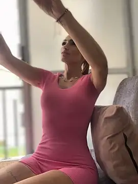 Samantha bigboobs online show from 3, 10, 2025