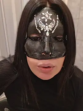 desyree89 online show from 5, 4, 2026