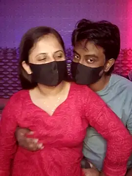 Hot Nila online show from 7, 5, 2026