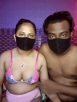 Hot Nila online show from 3, 6, 2026
