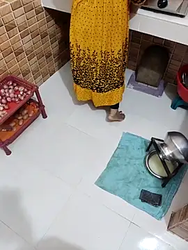 Hot Nila online show from 7, 3, 2026