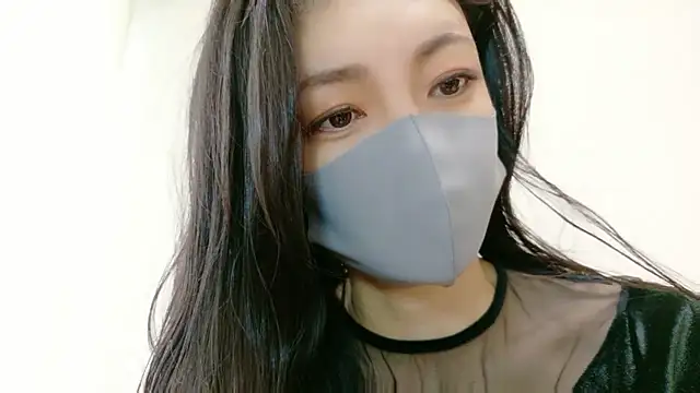 Snapshot of Mary-JP chatting on 16, 10, 2025 Mary-JP online show from 16, 10, 2025