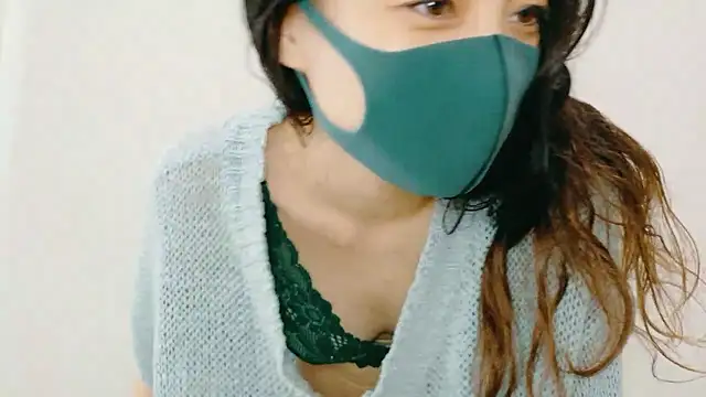 Snapshot of Mary-JP chatting on 13, 9, 2025 Mary-JP online show from 13, 9, 2025