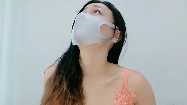 Snapshot of Mary-JP chatting on 21, 10, 2025 Mary-JP online show from 21, 10, 2025