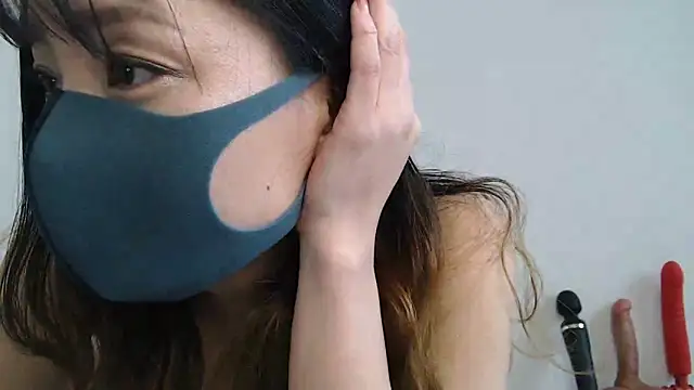 Snapshot of Mary-JP chatting on 4, 3, 2025 Mary-JP online show from 4, 3, 2025