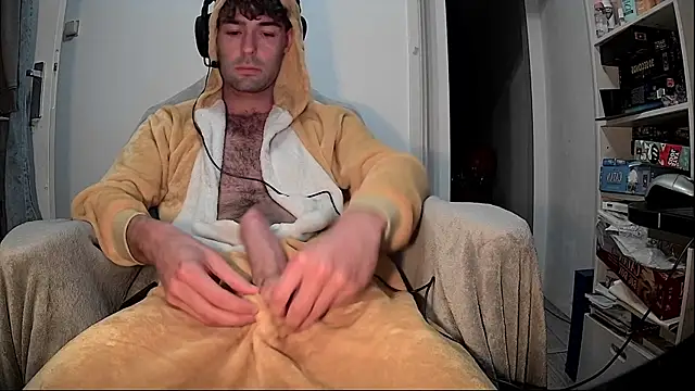 onesieboyx online show from 13, 11, 2025