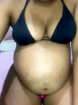 Snapshot of Mariaapimentinha chatting on 16, 12, 2025 Mariaapimentinha online show from 16, 12, 2025