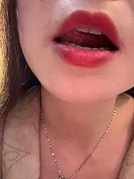 SSSniang- online show from 27, 10, 2025