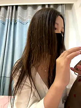 SSSniang- online show from 21, 10, 2025