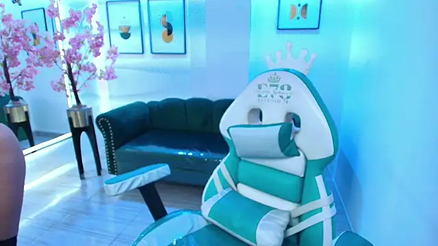 Arianna sweeet online show from 6, 1, 2026