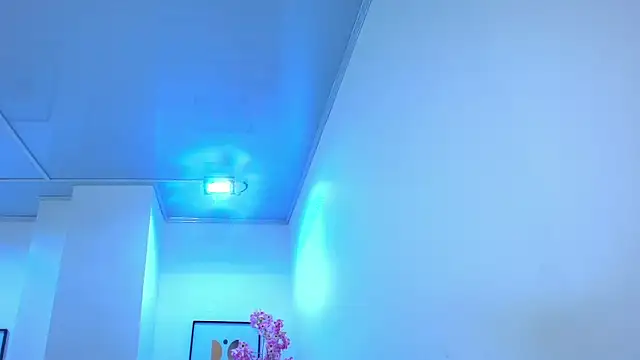 Arianna sweeet online show from 18, 4, 2026