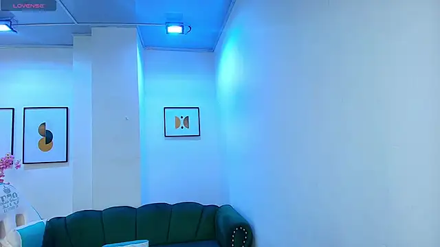 Arianna sweeet online show from 8, 10, 2025