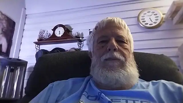 Snapshot of Futura_intx chatting on 25, 6, 2026 Futura intx online show from 25, 6, 2026