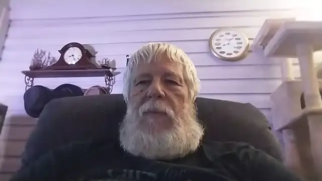 Snapshot of Futura_intx chatting on 18, 7, 2026 Futura intx online show from 18, 7, 2026