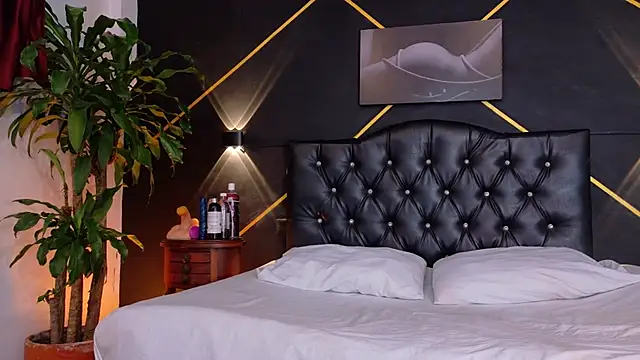 Snapshot of amabel_zambrano chatting on 2, 12, 2025 amabel zambrano online show from 2, 12, 2025