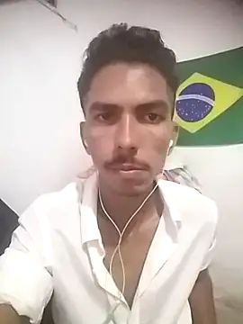 MagrinhoSaradoo online show from 12, 3, 2025