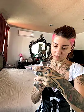 Izy cute  online show from 15, 11, 2025