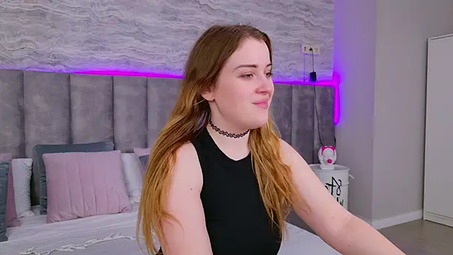 EllieGarson online show from 18, 3, 2025