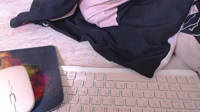 loirascorpio online show from 19, 11, 2025