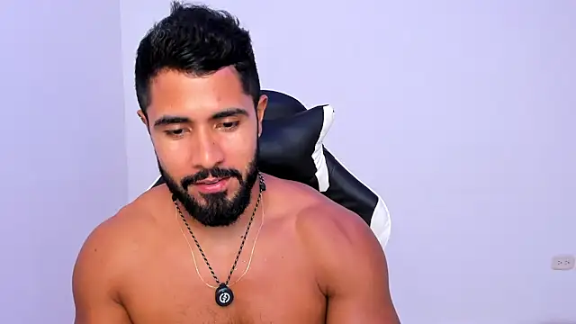 Santiago huntt online show from 7, 4, 2026