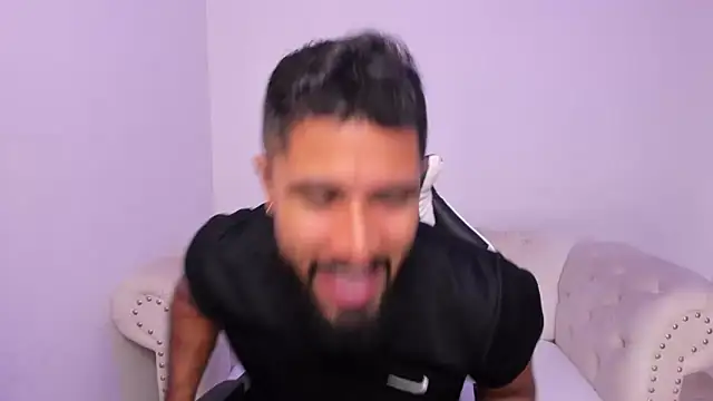 Santiago huntt online show from 24, 2, 2026