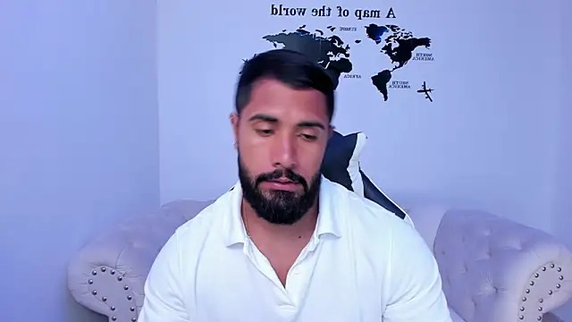 Santiago huntt online show from 4, 10, 2025