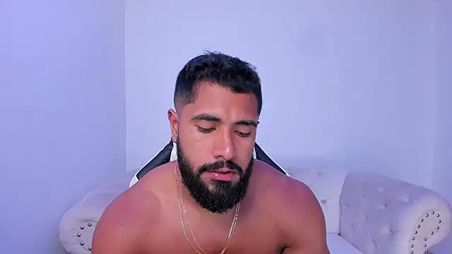 Santiago huntt online show from 27, 10, 2025