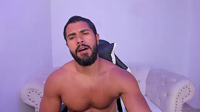 Santiago huntt online show from 14, 10, 2025