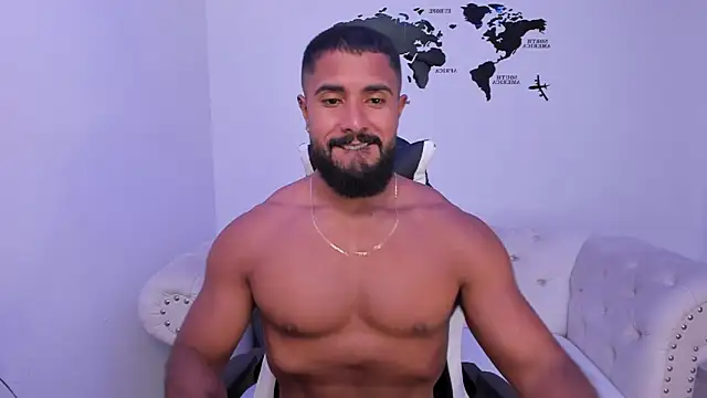 Santiago huntt online show from 8, 9, 2025